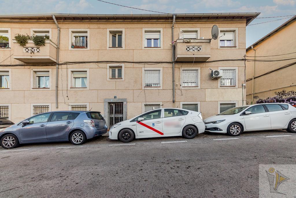 For sale of flat in Madrid