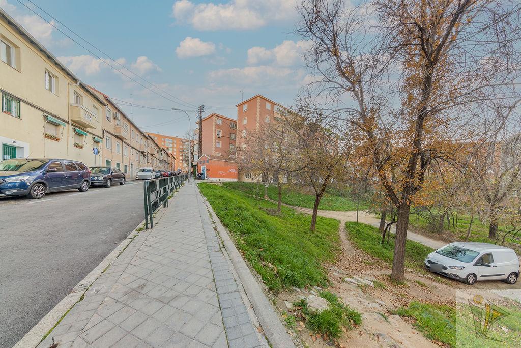 For sale of flat in Madrid