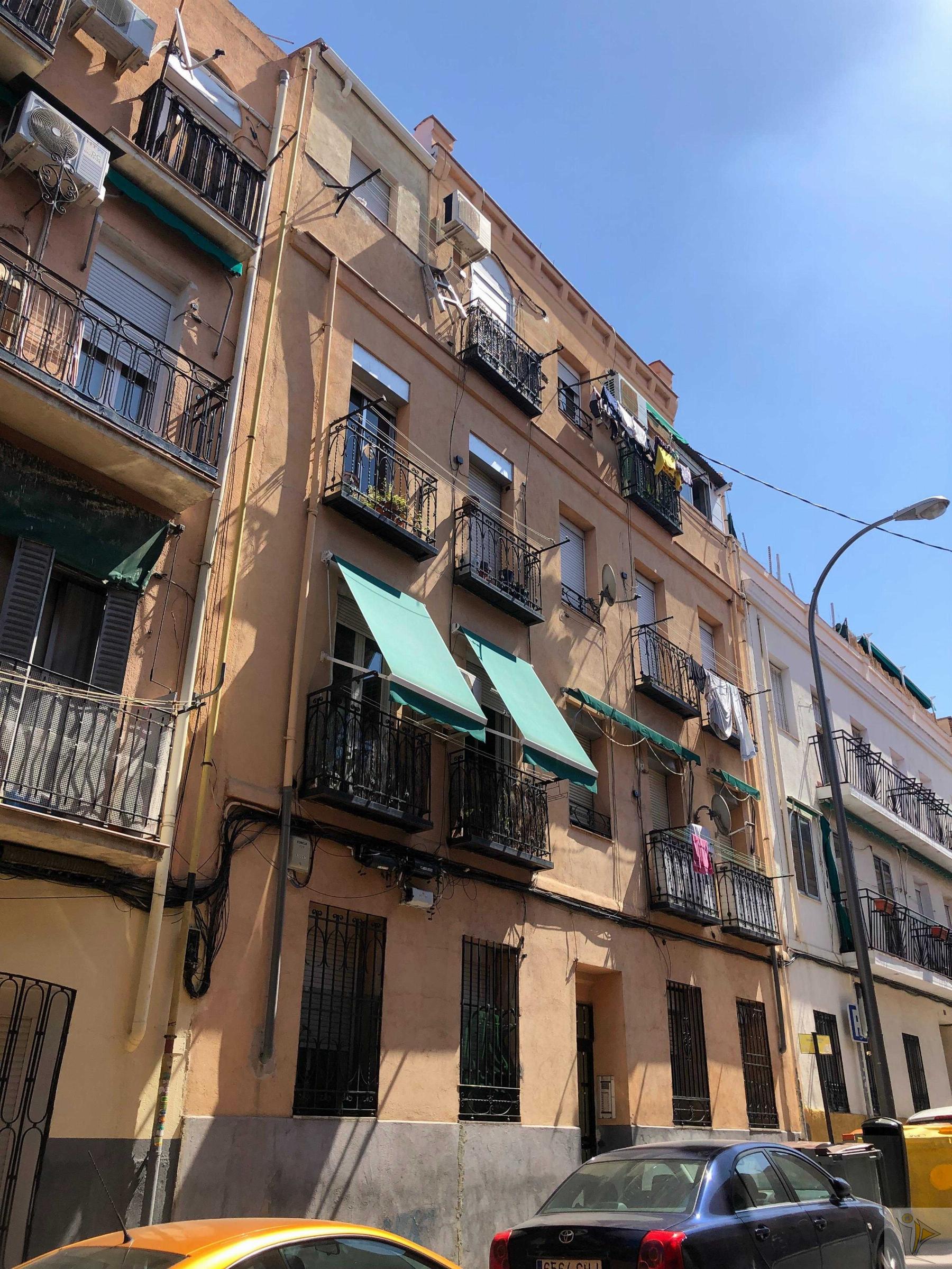 For sale of apartment in Madrid