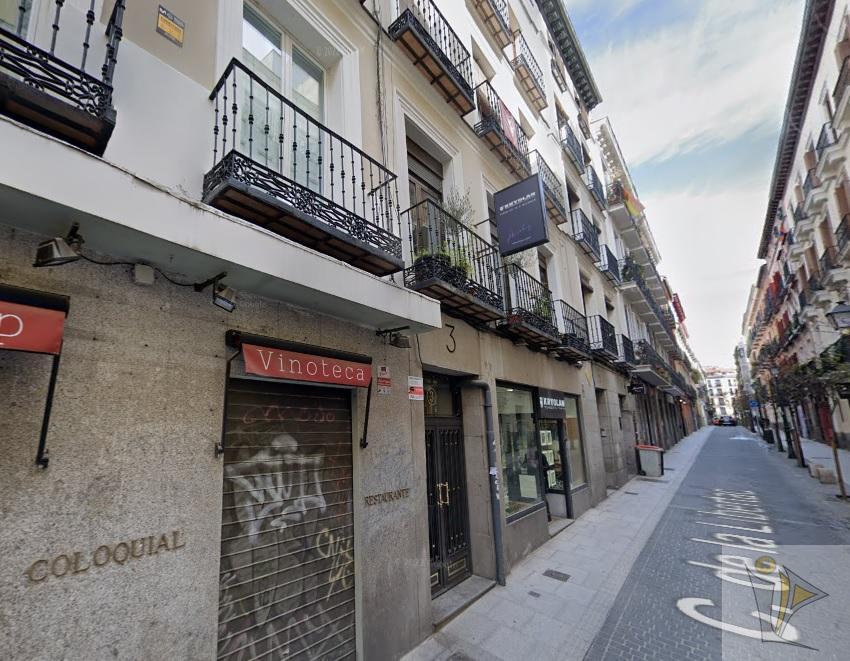 For sale of apartment in Madrid