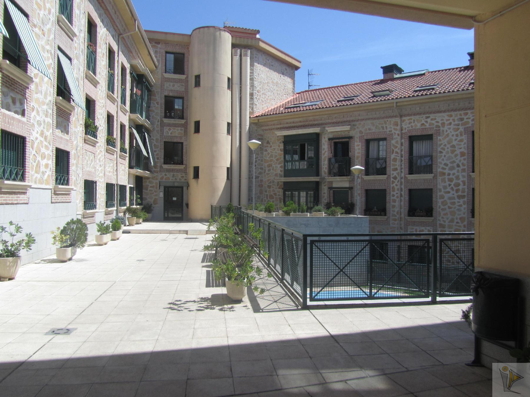 For sale of flat in Miraflores de la Sierra