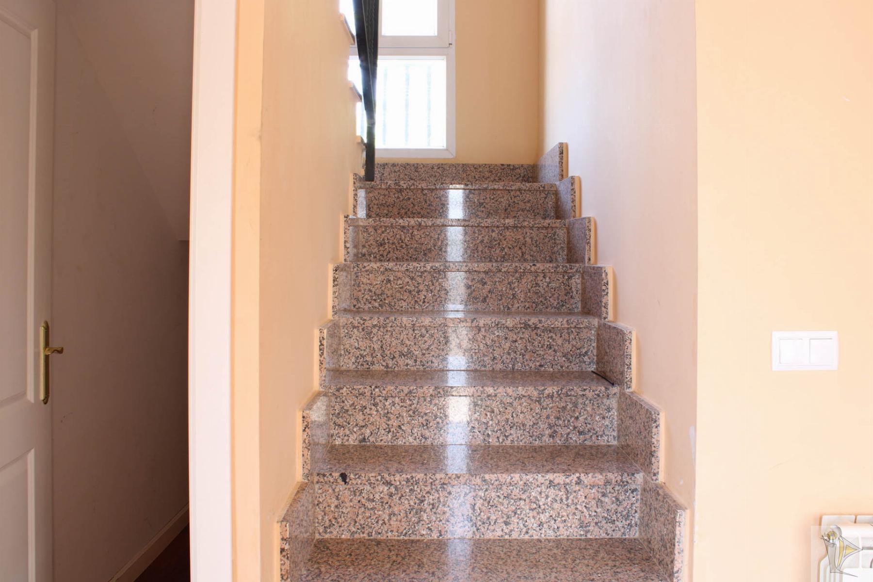 For sale of chalet in Escalona