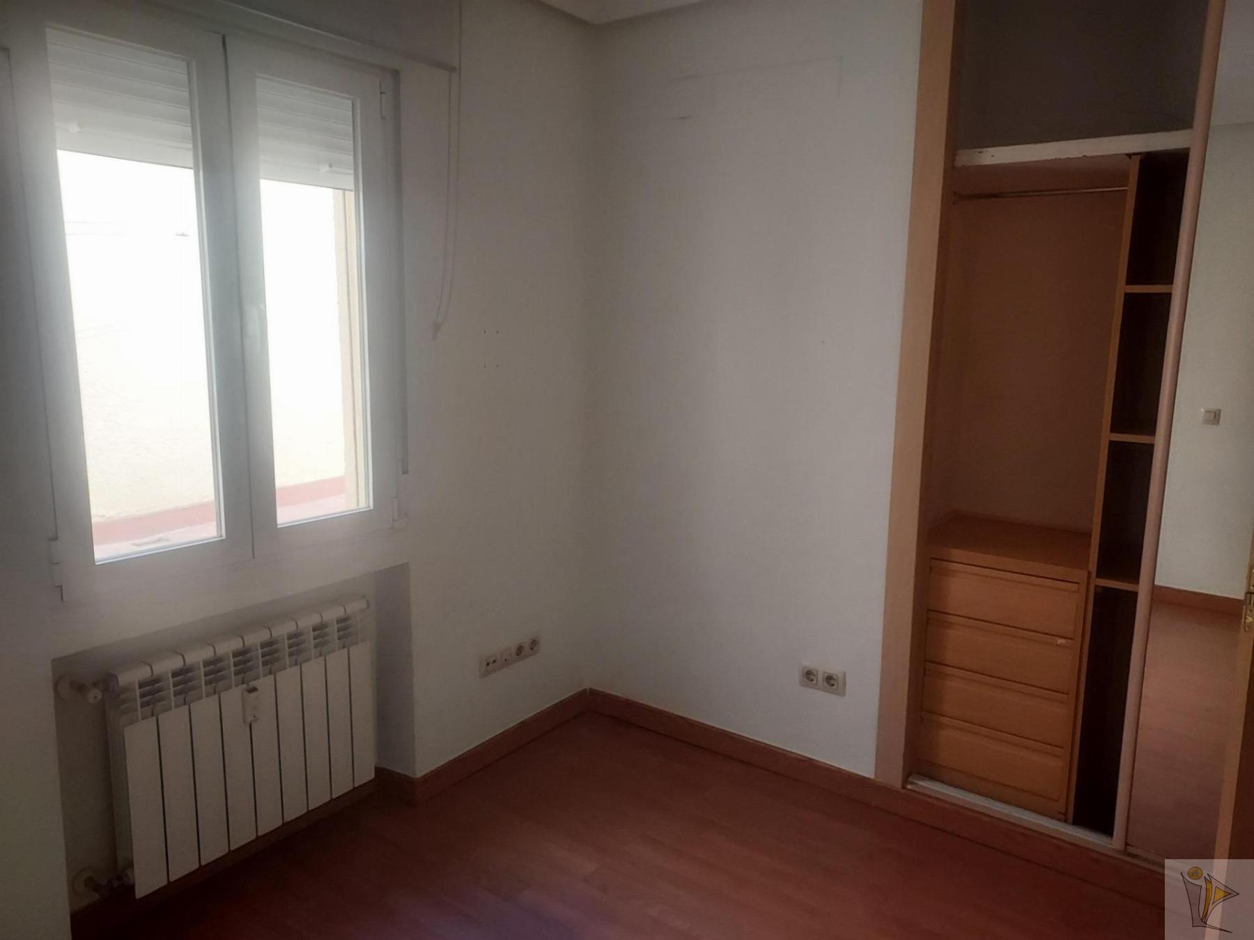 For sale of flat in Madrid
