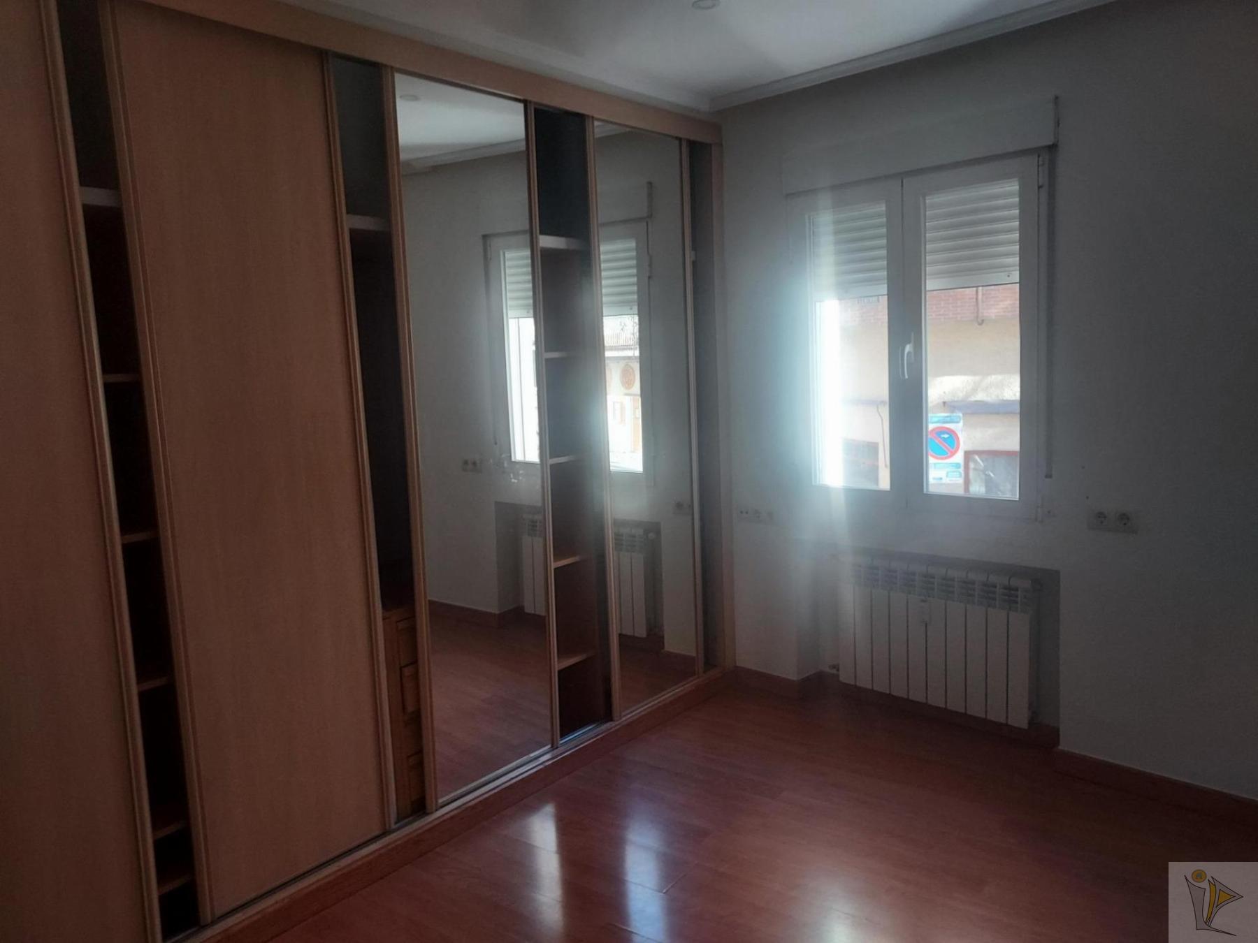 For sale of flat in Madrid
