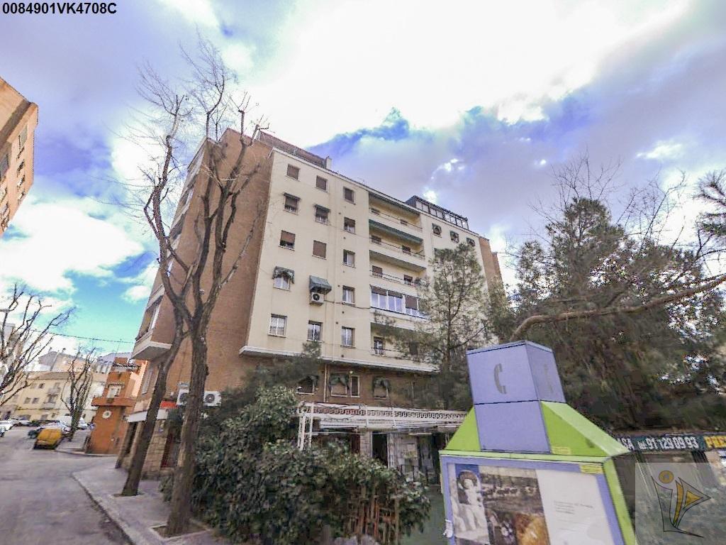For sale of flat in Madrid