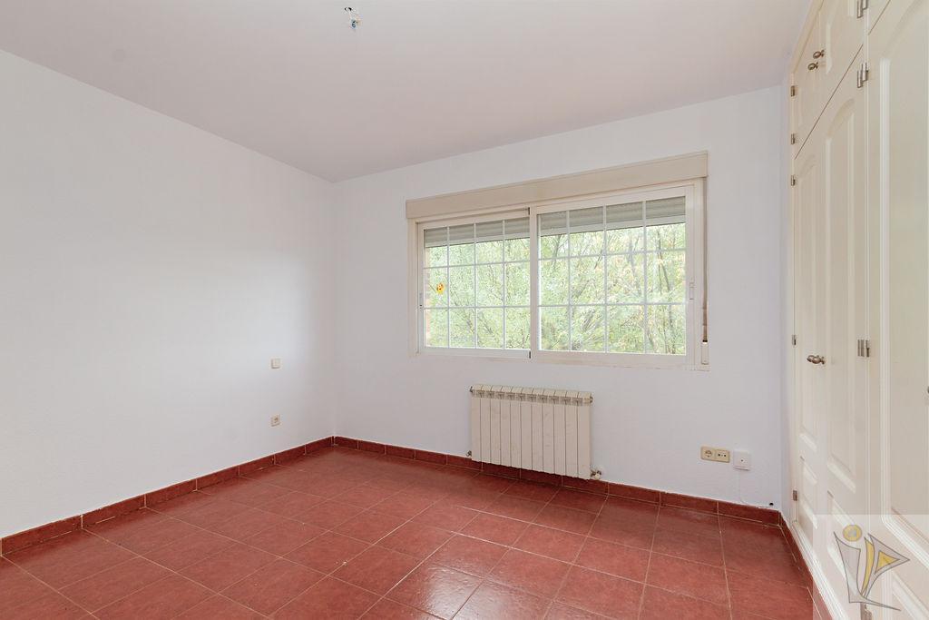 For sale of chalet in El Boalo