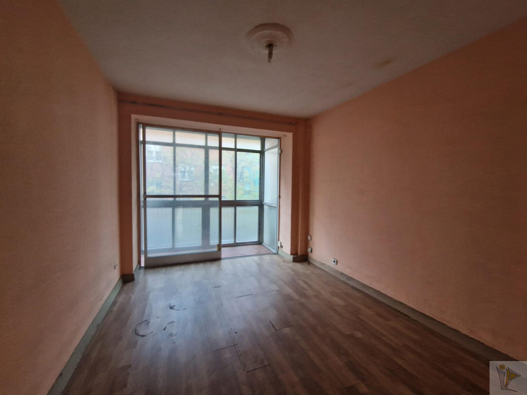 For sale of flat in Madrid