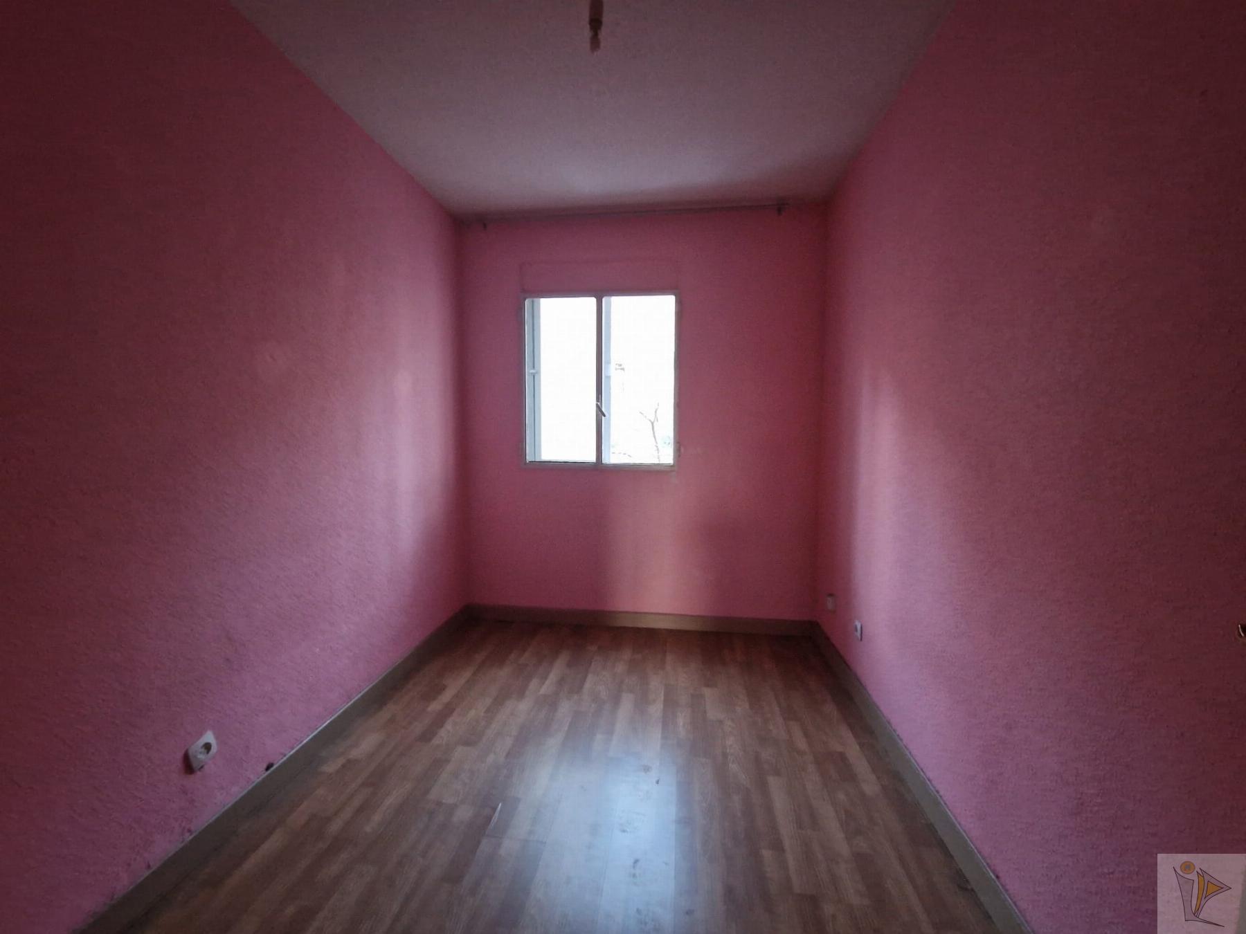 For sale of flat in Madrid