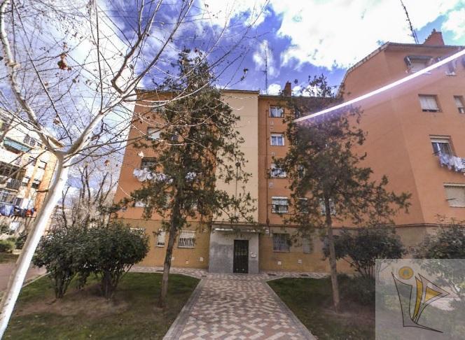 For sale of flat in Madrid