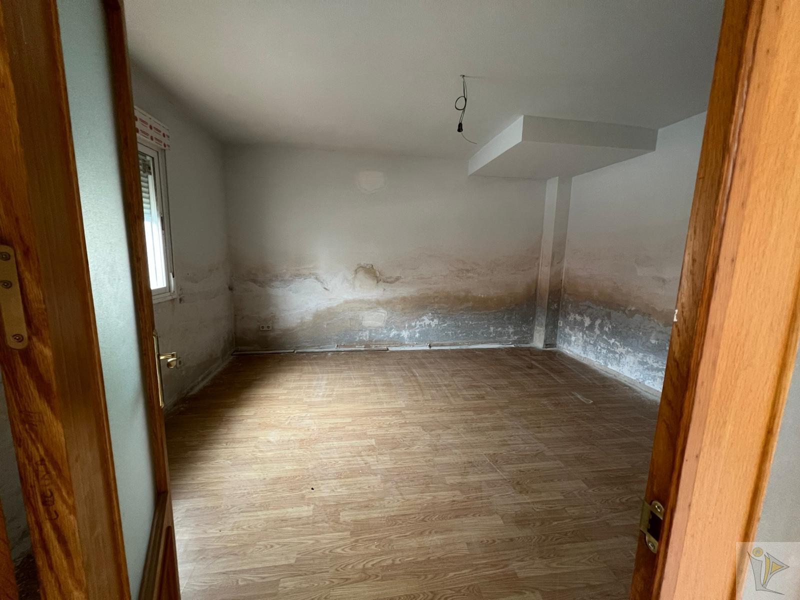 Venta de piso en Cenicientos