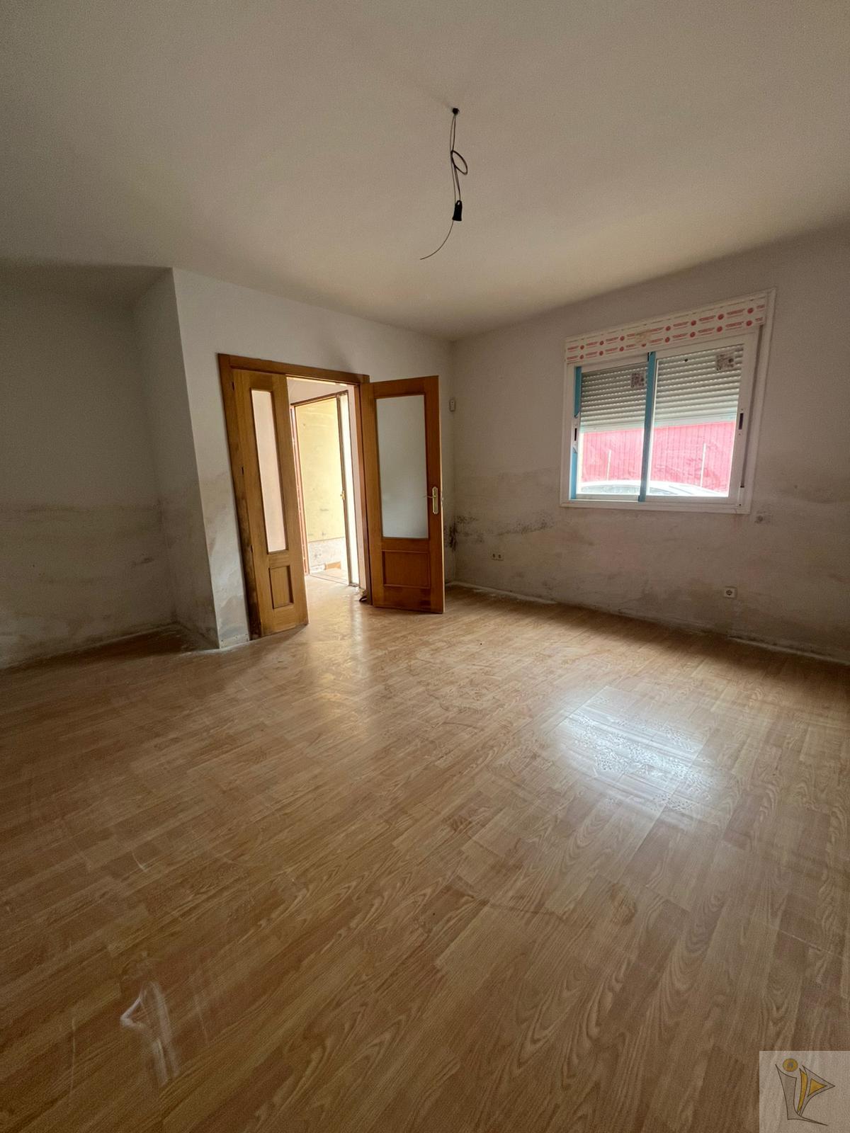Venta de piso en Cenicientos