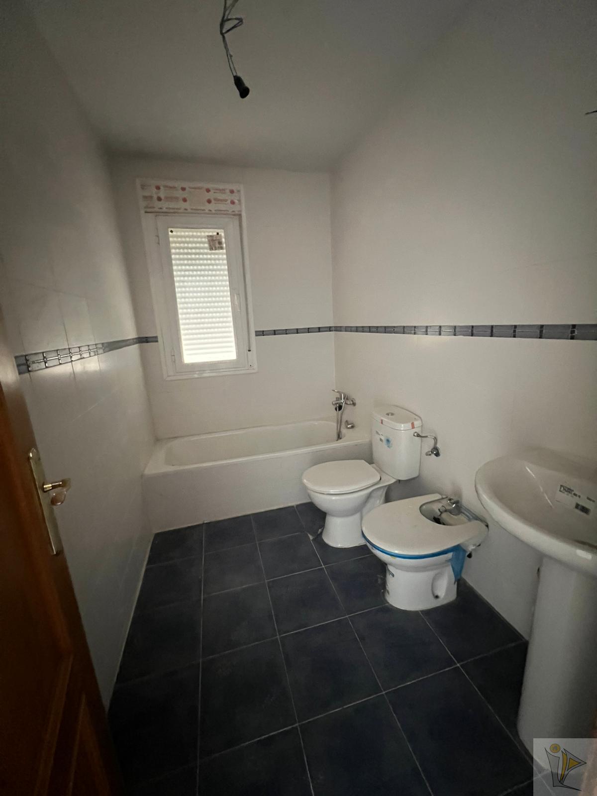 Venta de piso en Cenicientos
