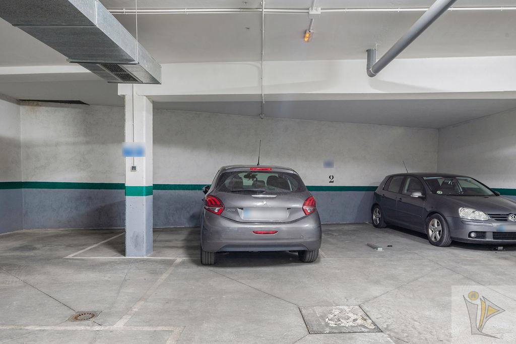 For sale of garage in Getafe