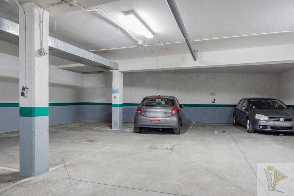 For sale of garage in Getafe