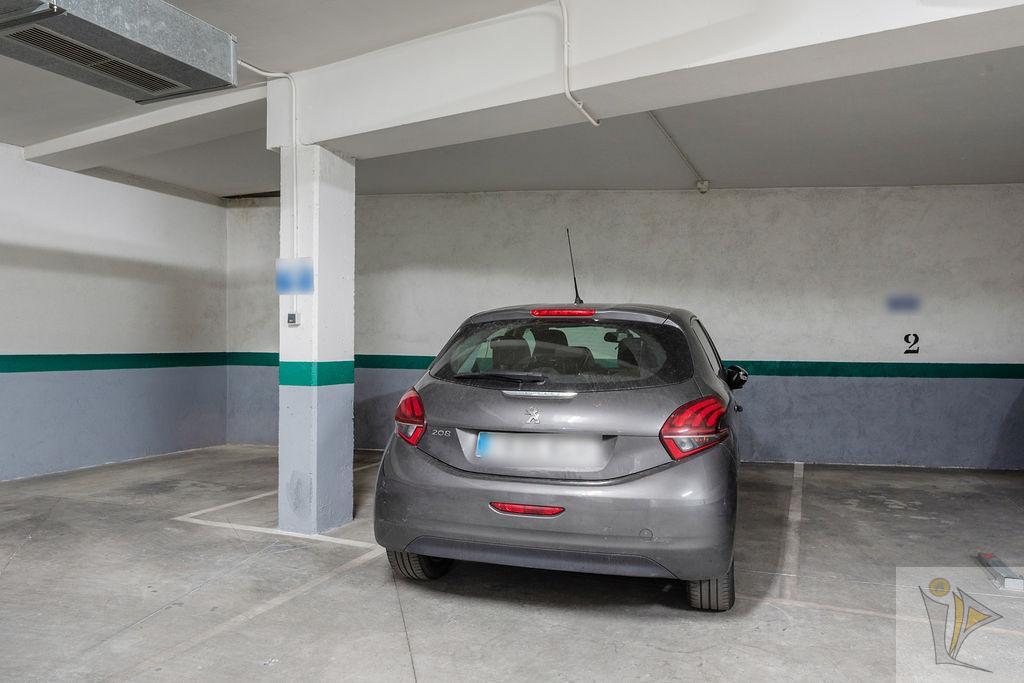 For sale of garage in Getafe
