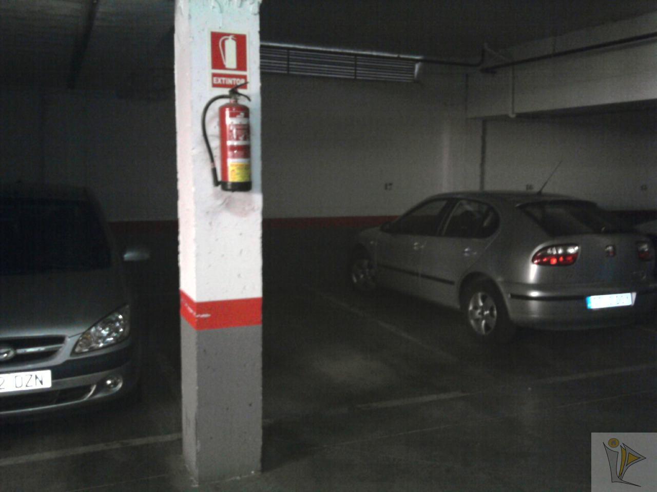 For sale of garage in Parla
