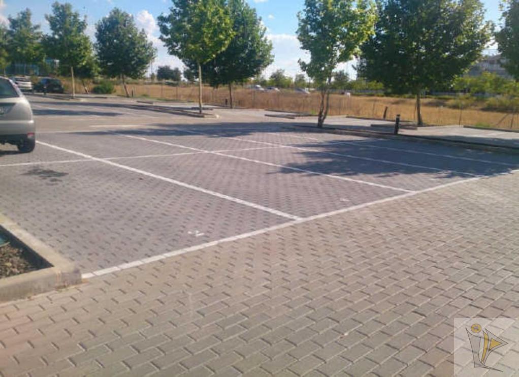For sale of garage in Getafe