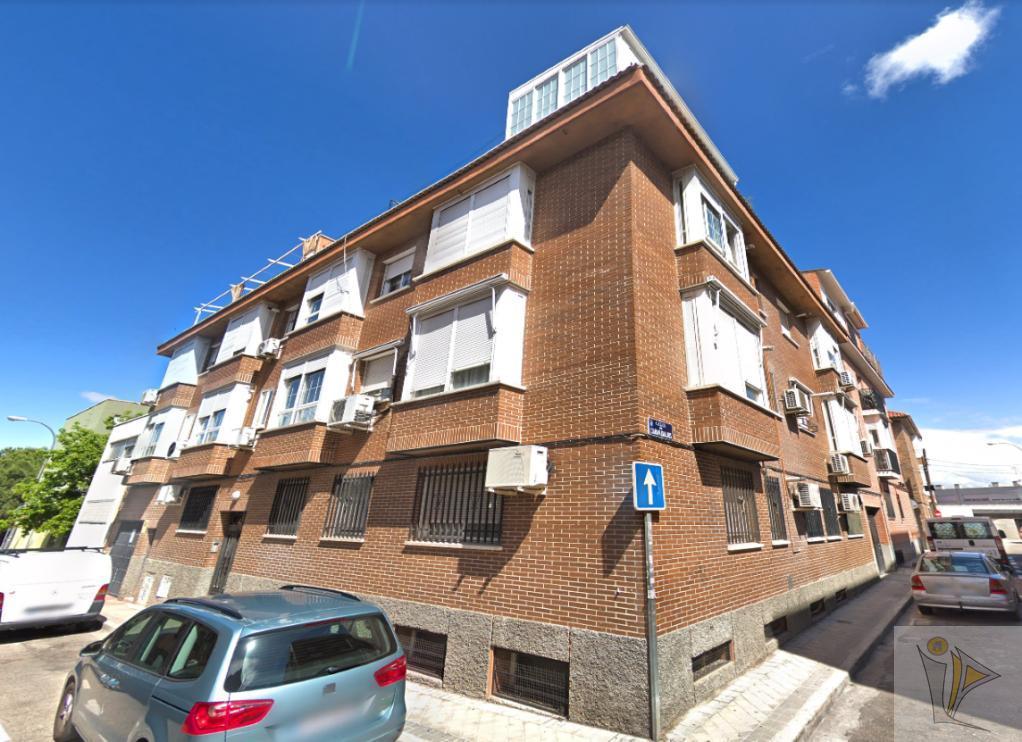 For sale of garage in Madrid