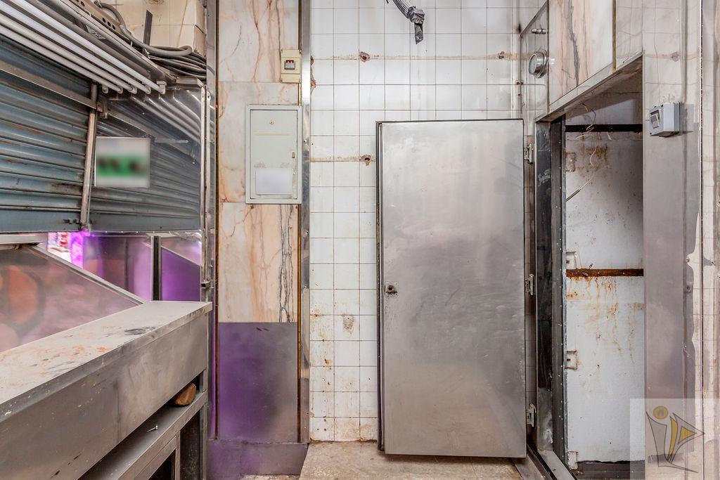 Venta de local en Alcalá de Henares