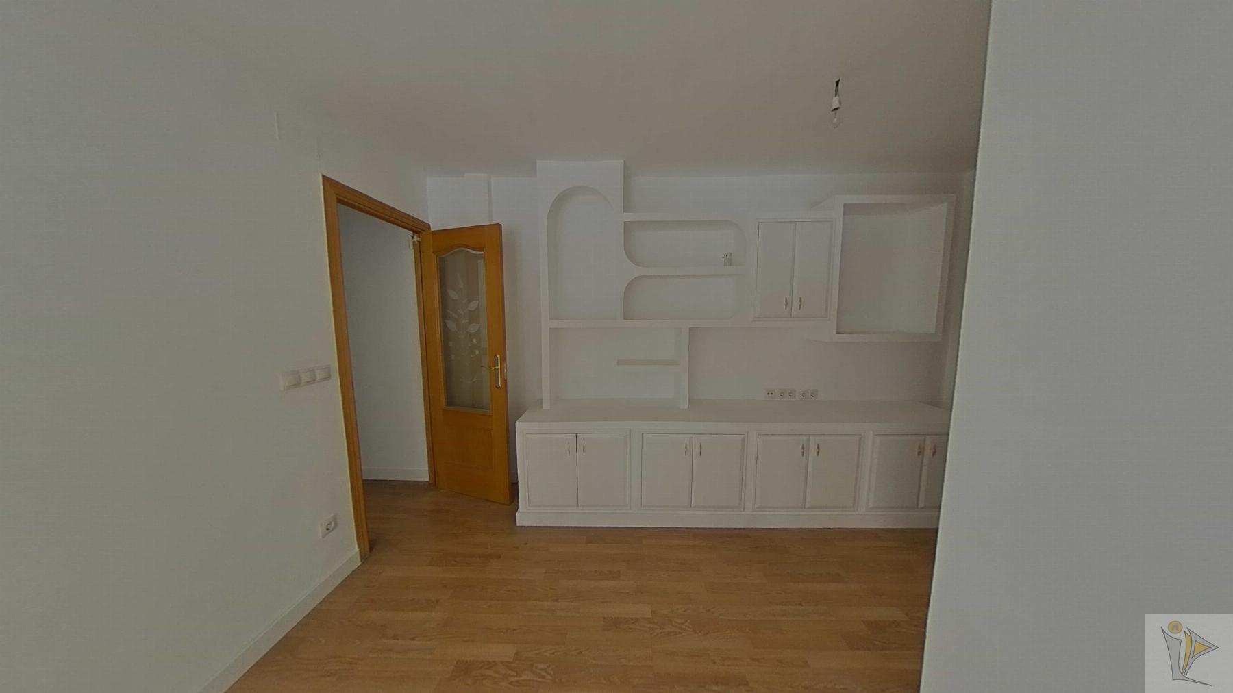 For sale of flat in Madrid