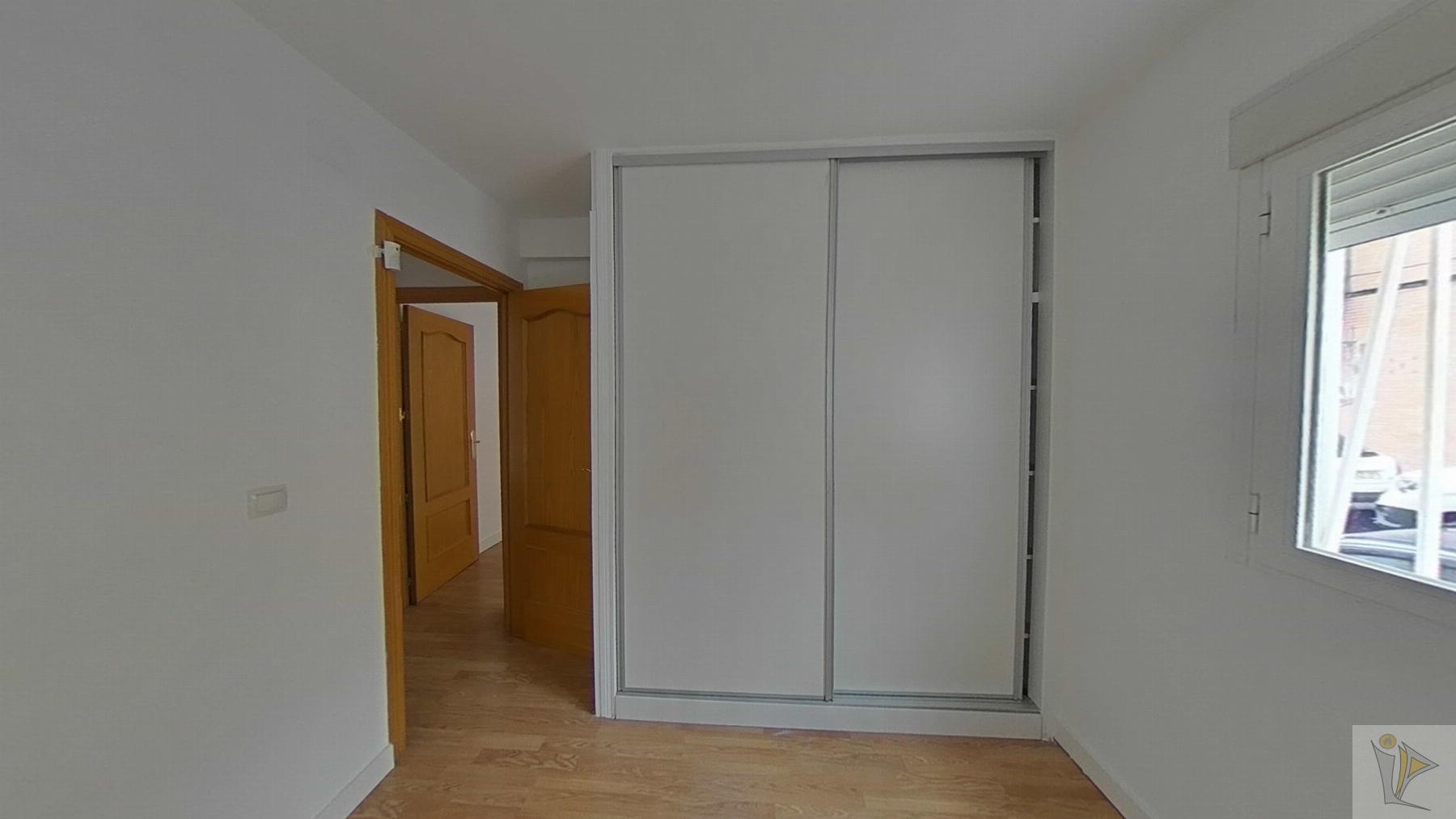 For sale of flat in Madrid