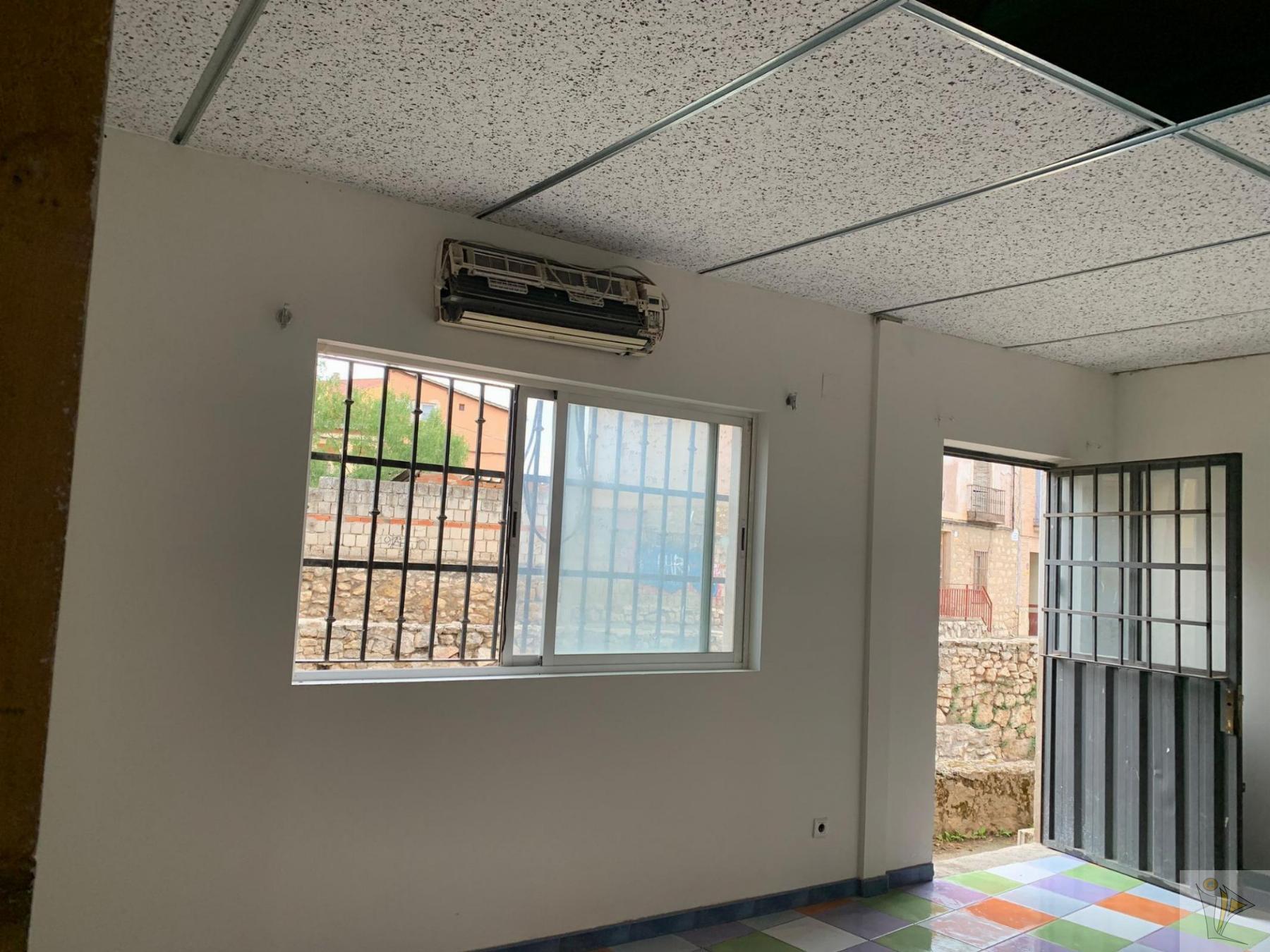 Venta de local en Torrelaguna