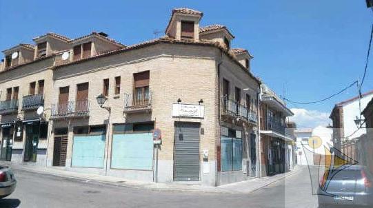 Venta de local en Sevilla la Nueva