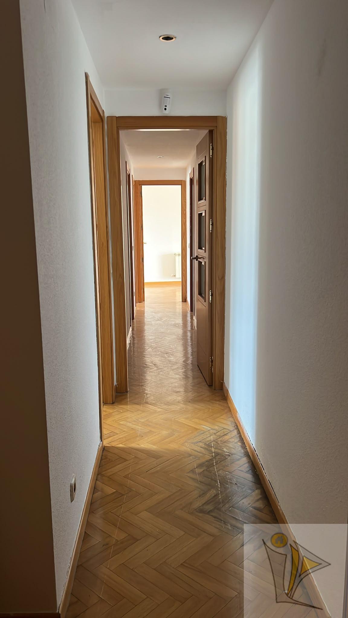 For sale of flat in Madrid
