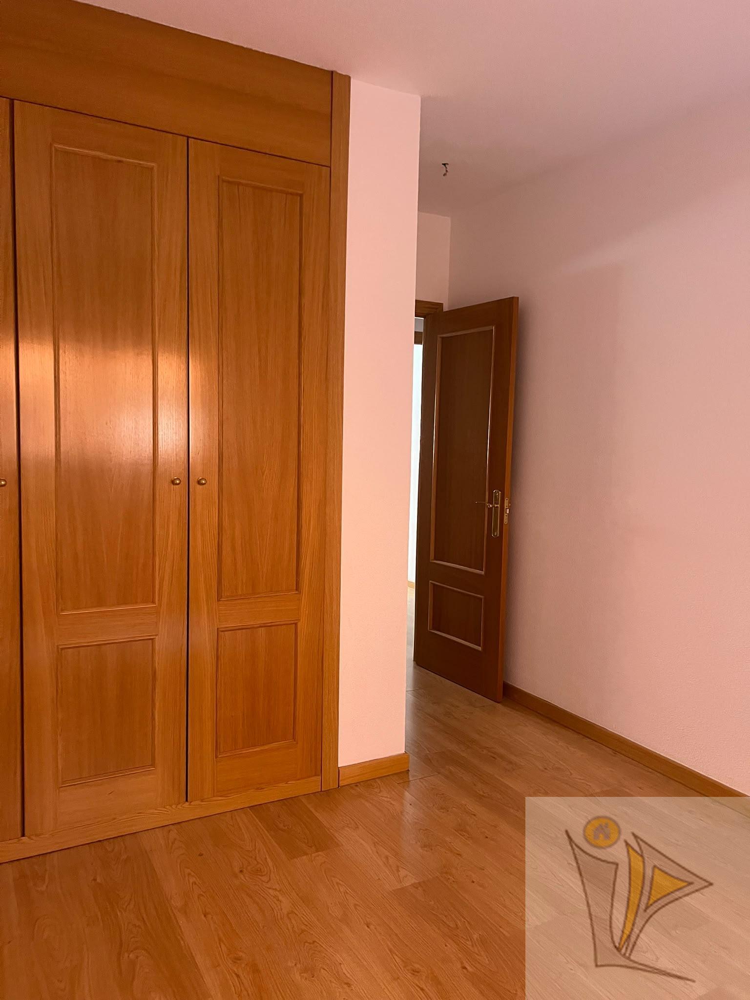 For sale of flat in Pinto