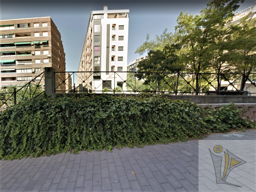 Venta de garaje en Madrid