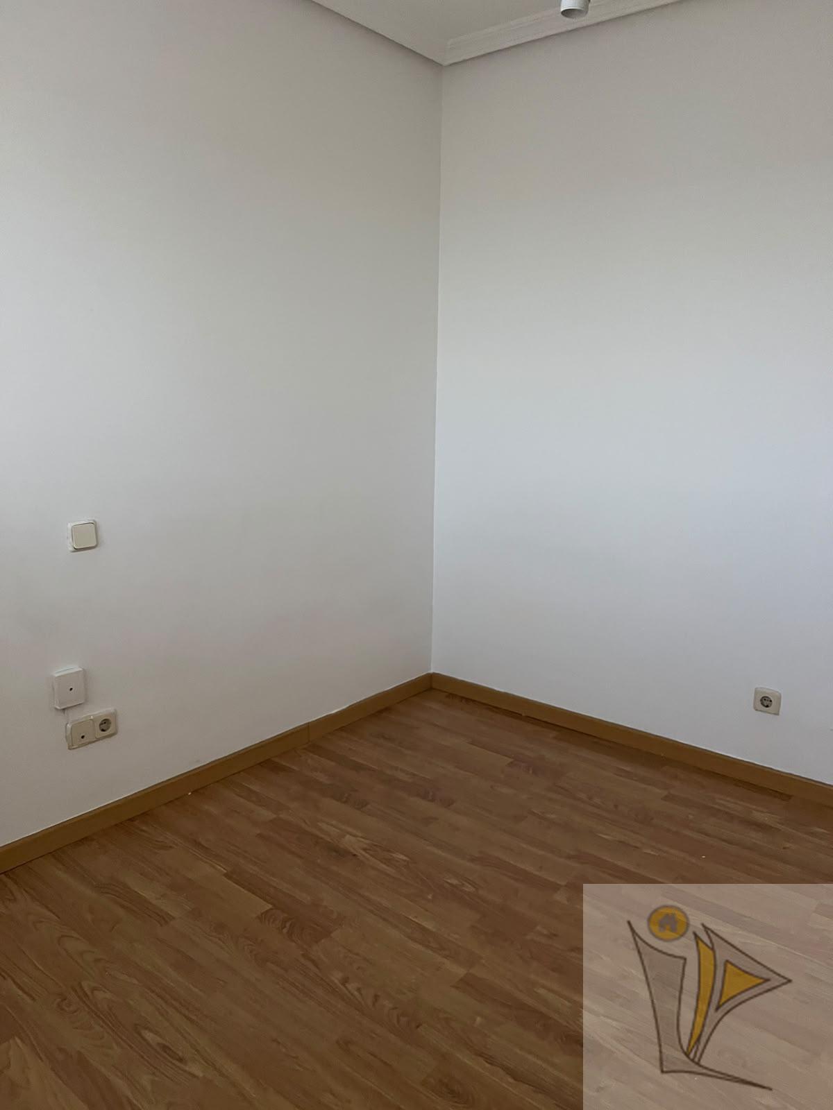 For sale of flat in Madrid