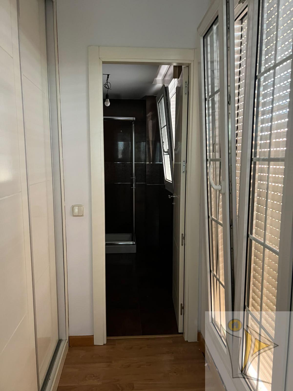 For sale of flat in Madrid