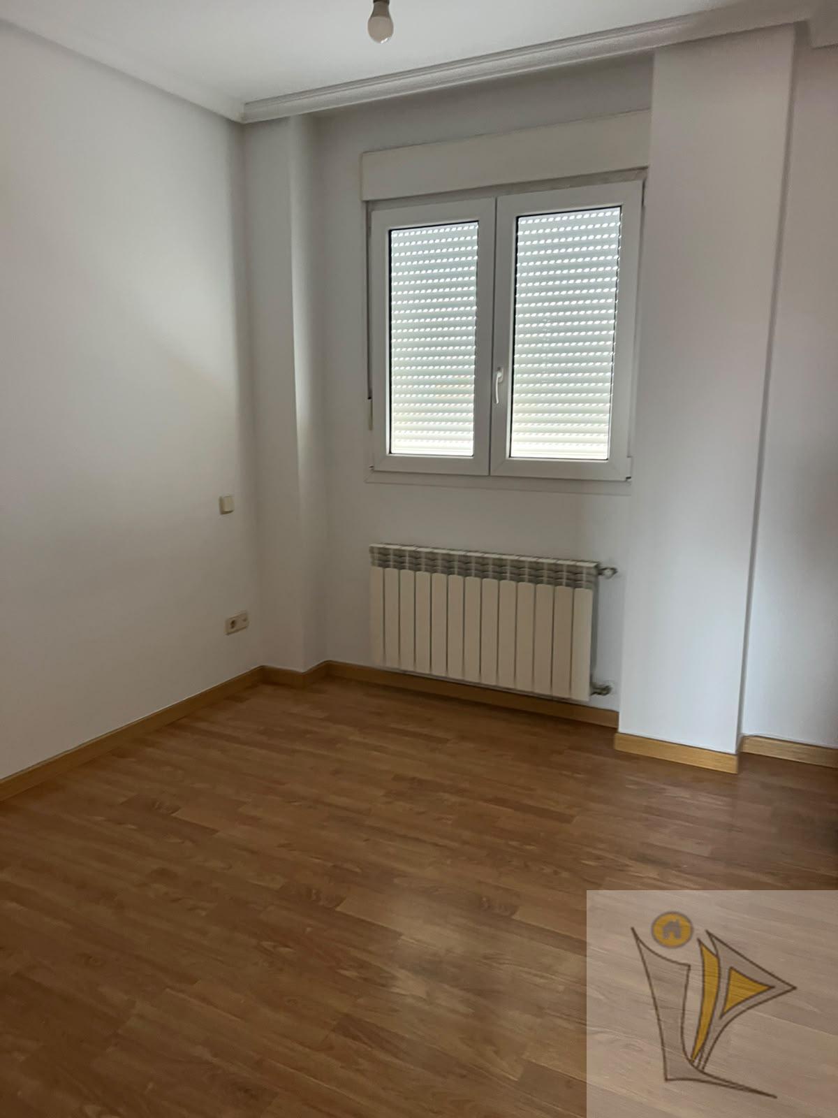 For sale of flat in Madrid