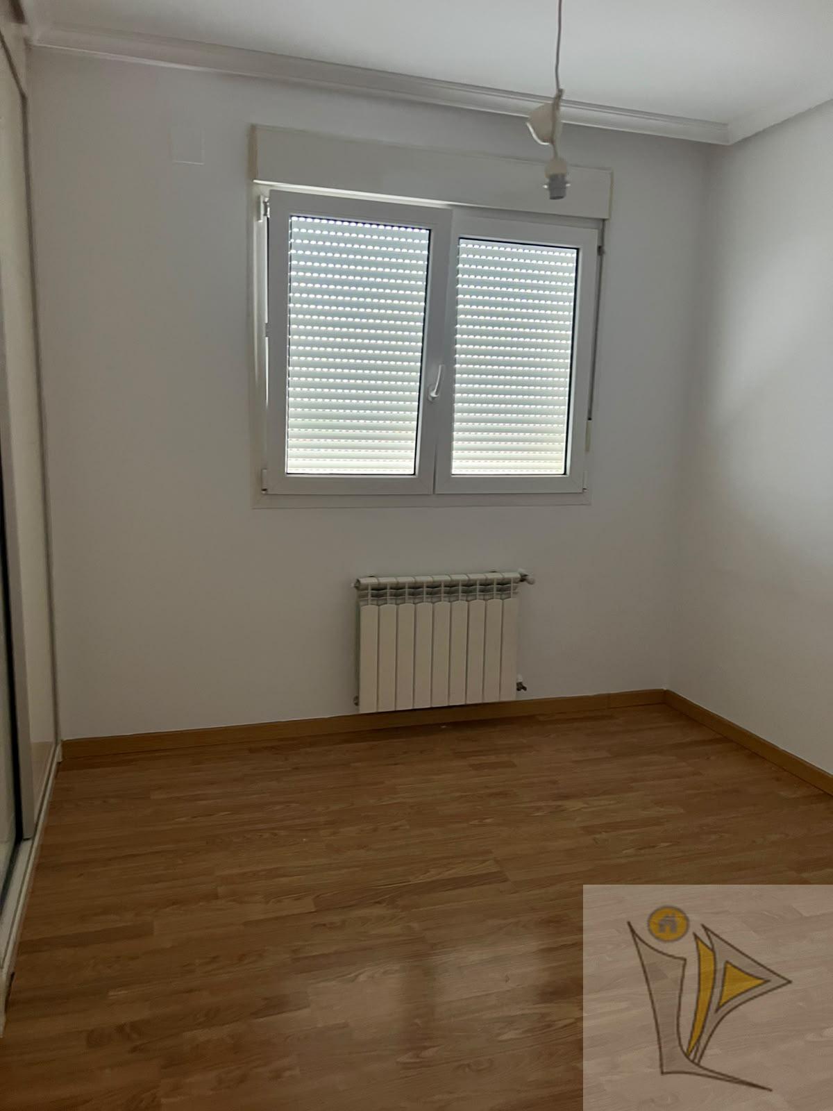 For sale of flat in Madrid