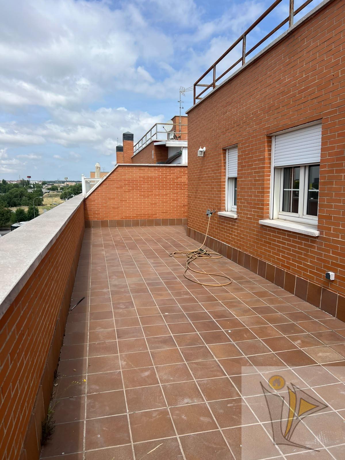 For sale of flat in Madrid
