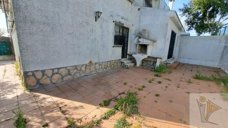 Venta de chalet en Moraleja de Enmedio