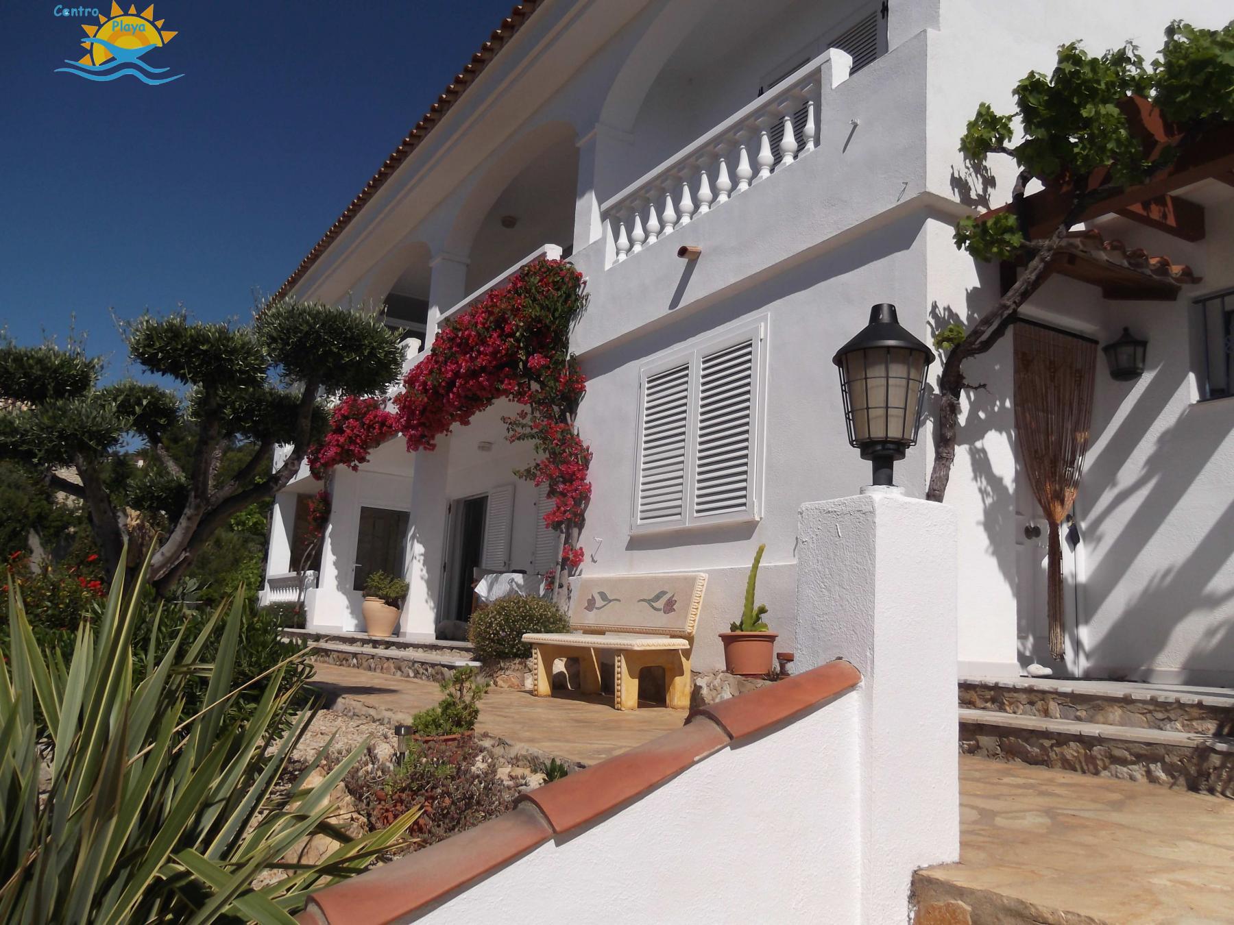 For sale of villa in Alcossebre