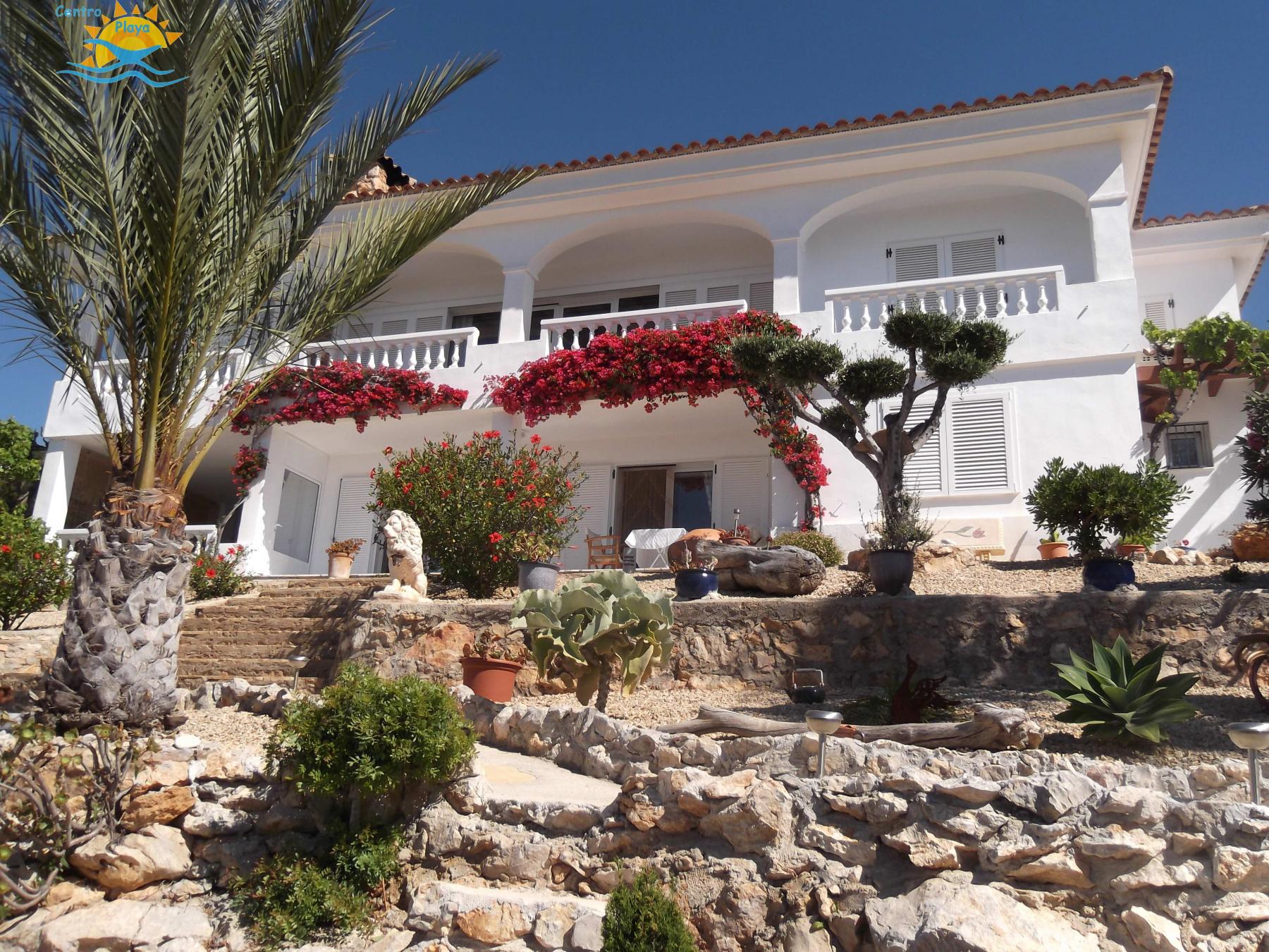 For sale of villa in Alcossebre