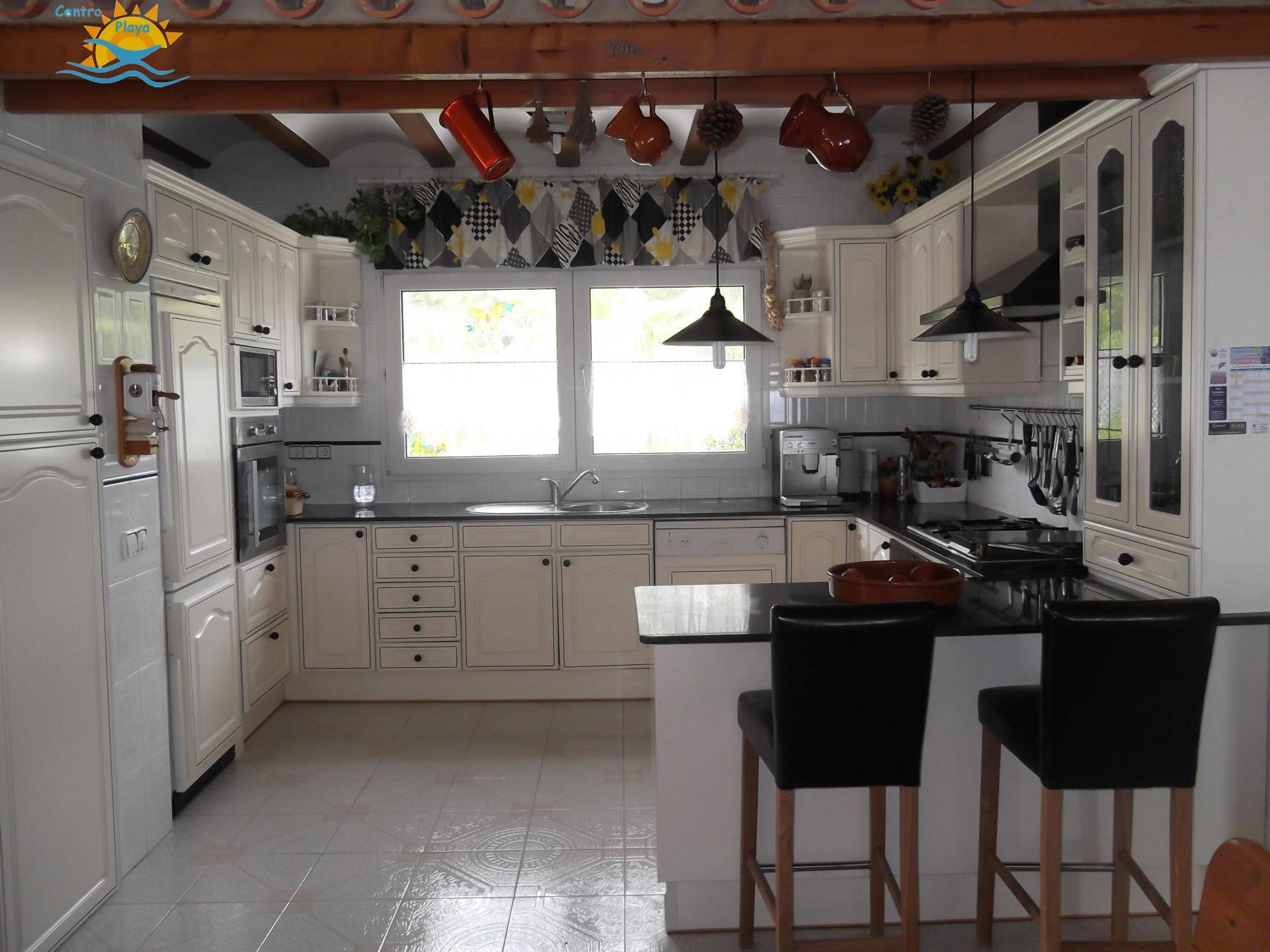 For sale of villa in Alcossebre