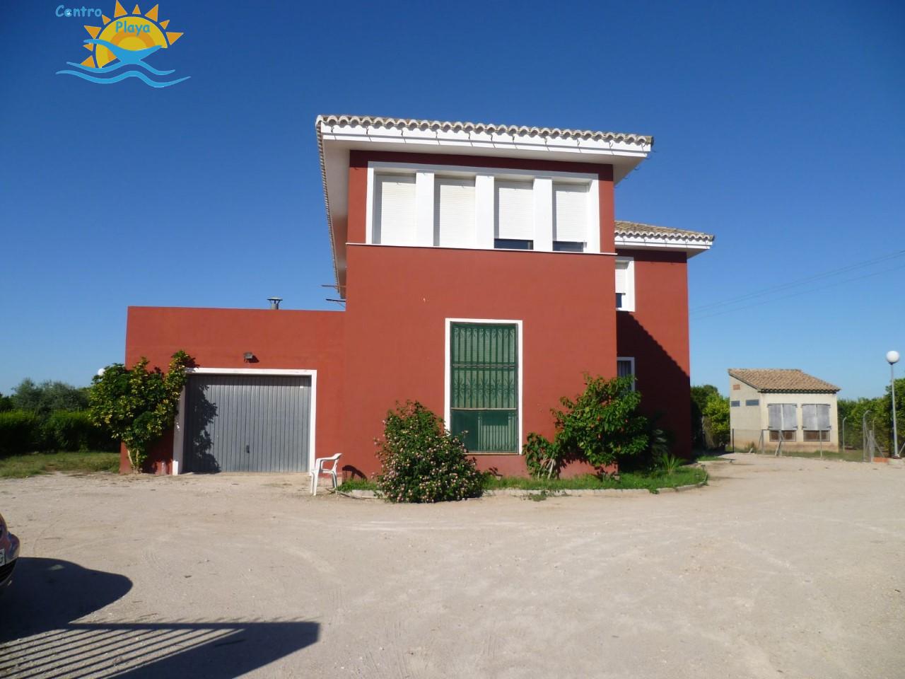 For sale of house in Riola