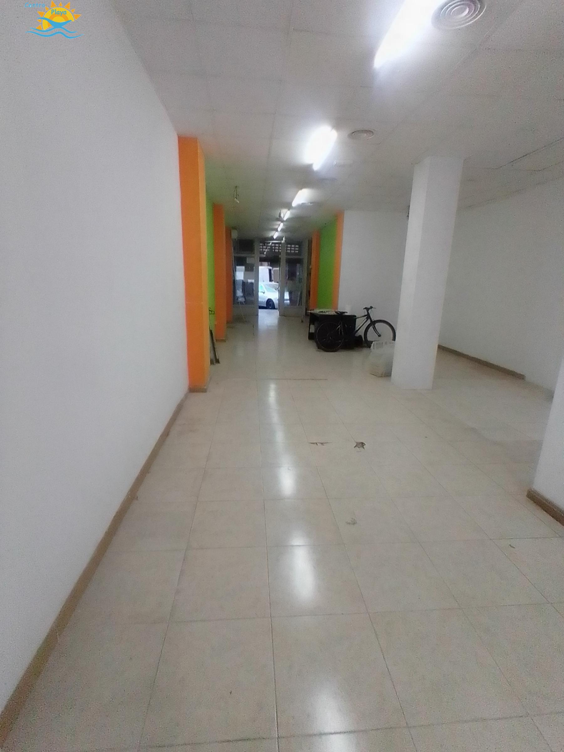 For rent of commercial in Valencia