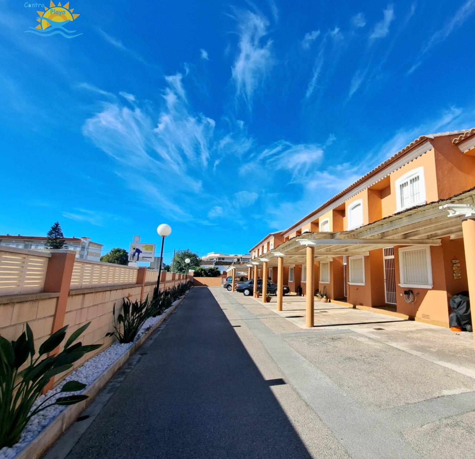 For sale of bungalow in Dénia