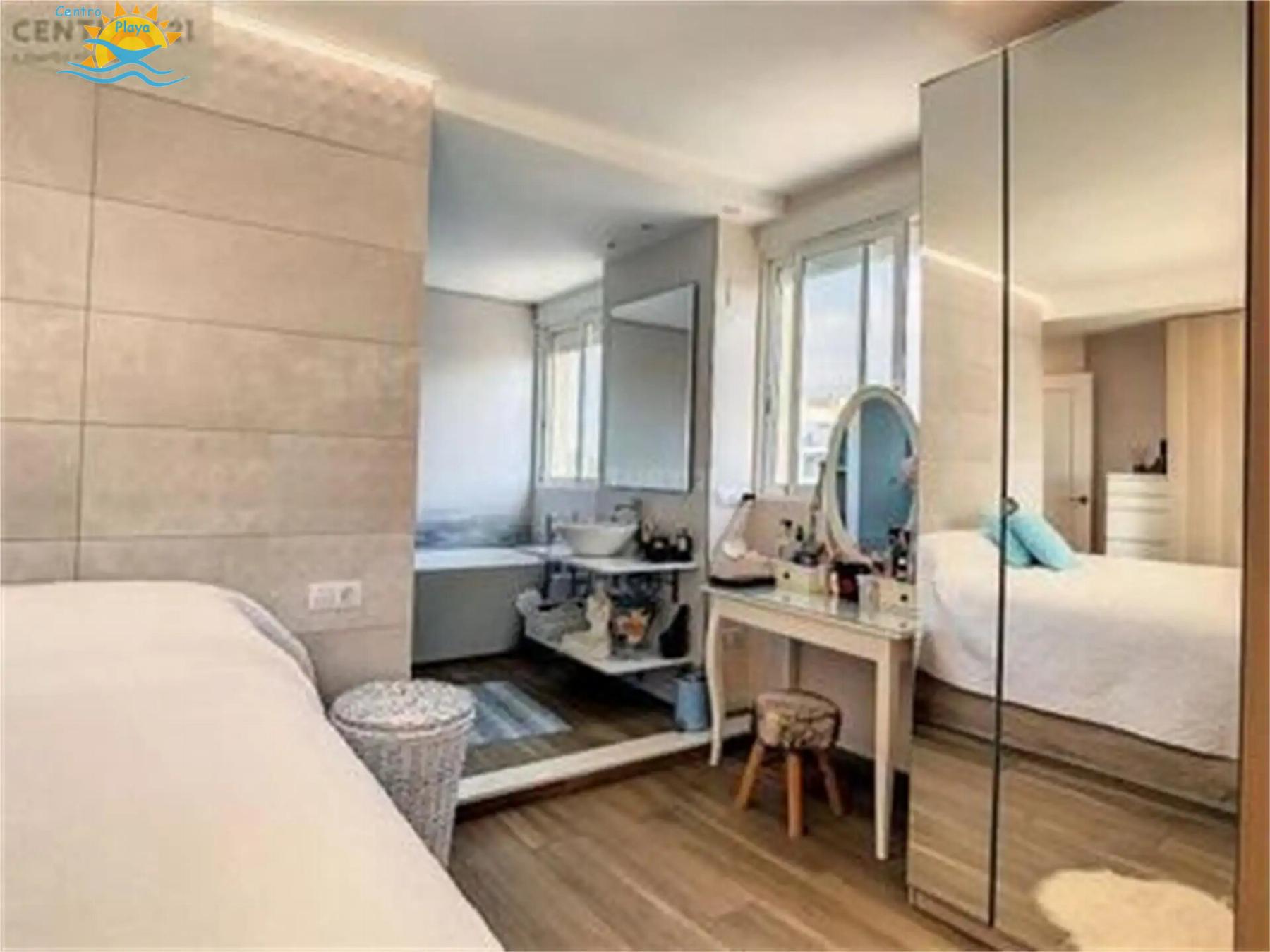 For sale of penthouse in Moncófar