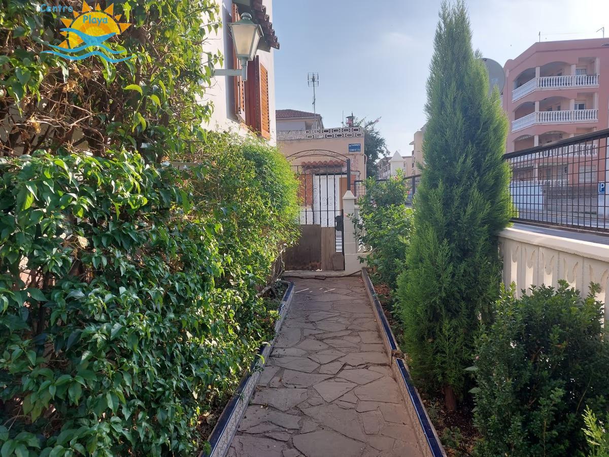 For sale of duplex in Moncófar