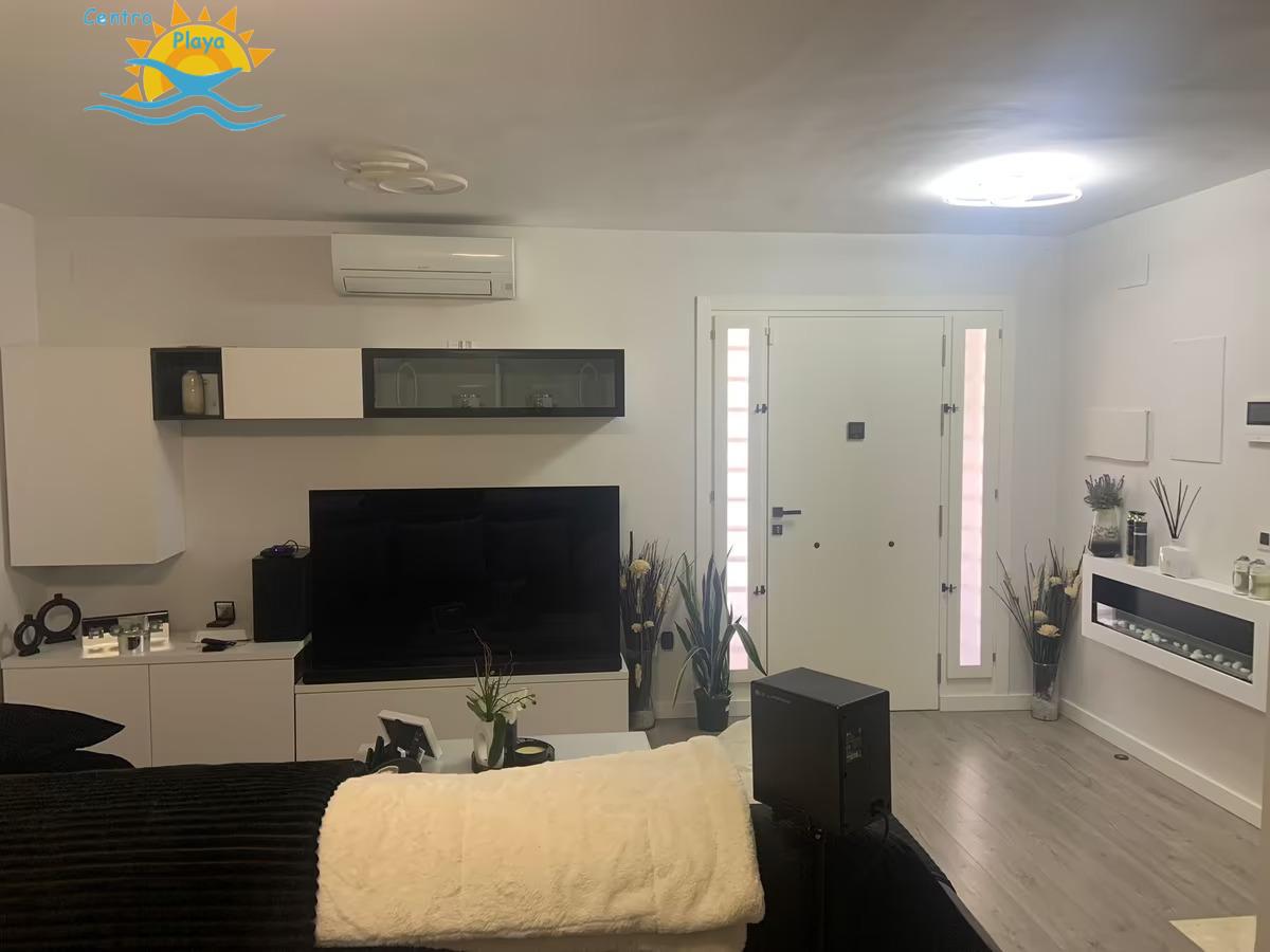 For sale of duplex in Castellón