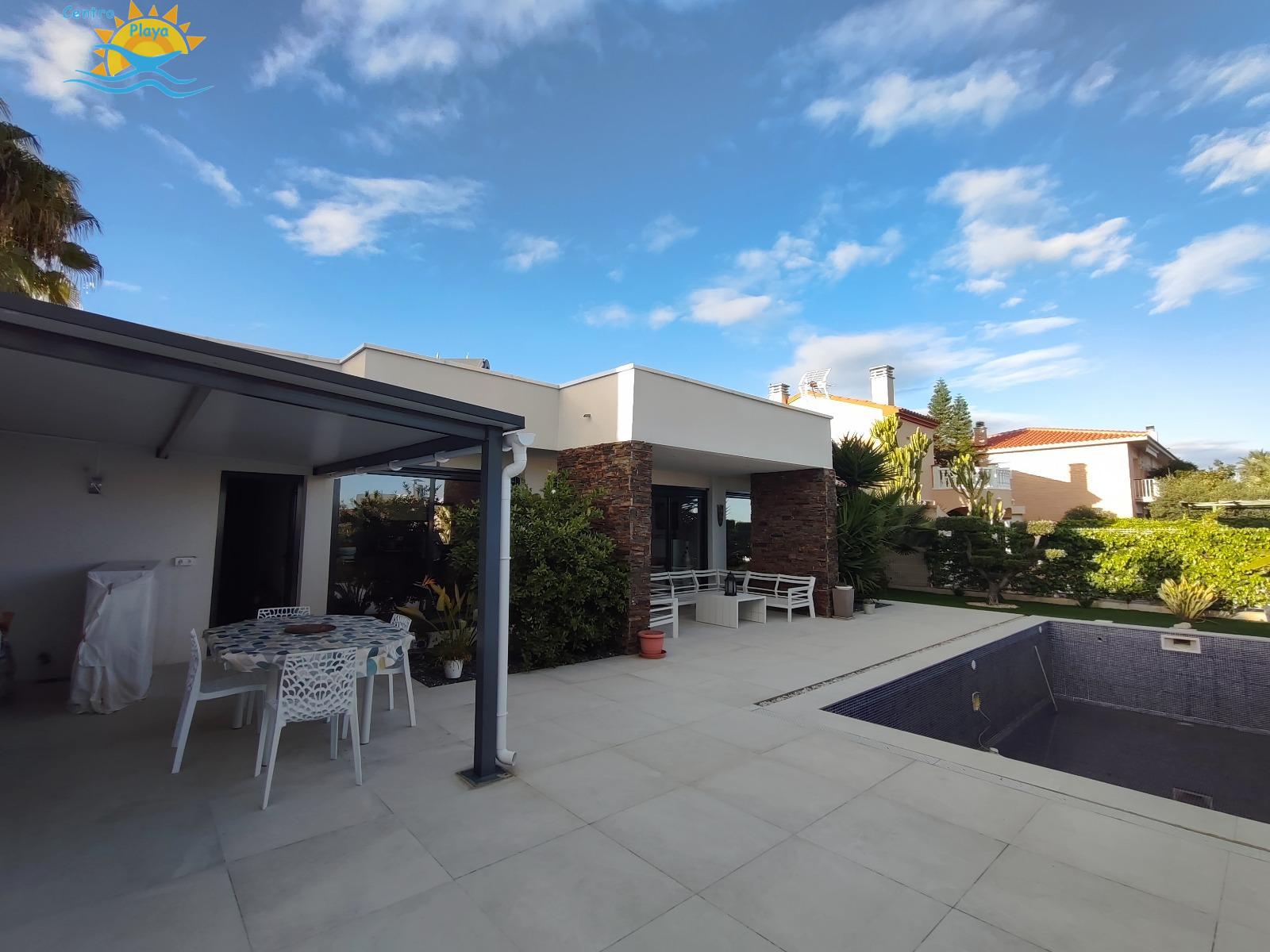 Venta de chalet en Alcanar