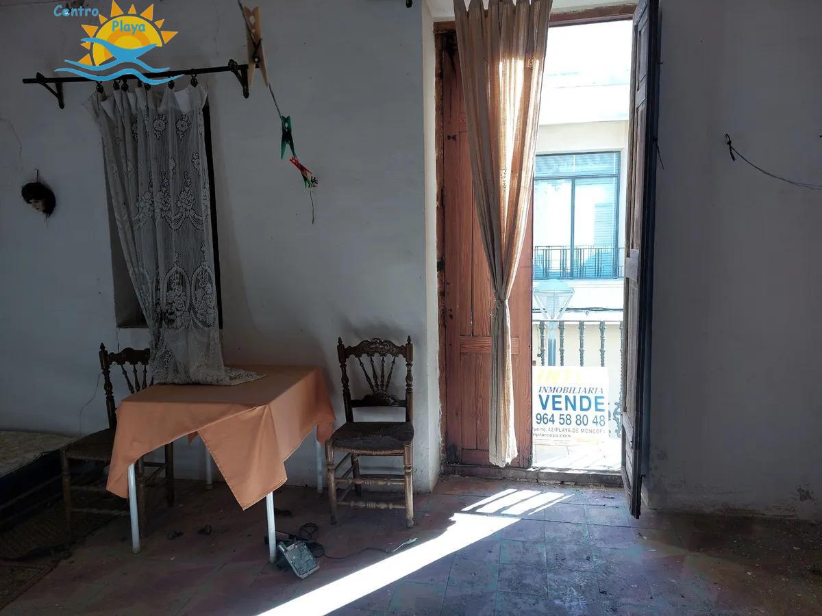 For sale of house in Moncófar