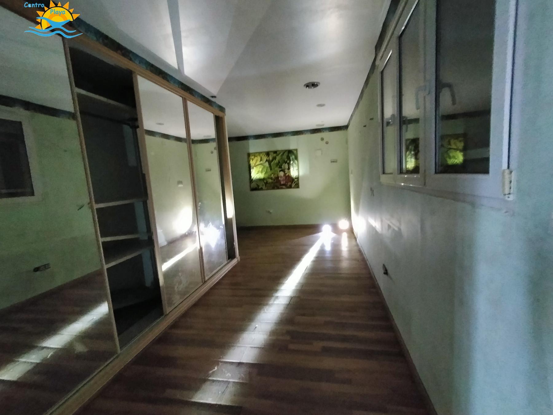 Venta de chalet en La Pobla Tornesa