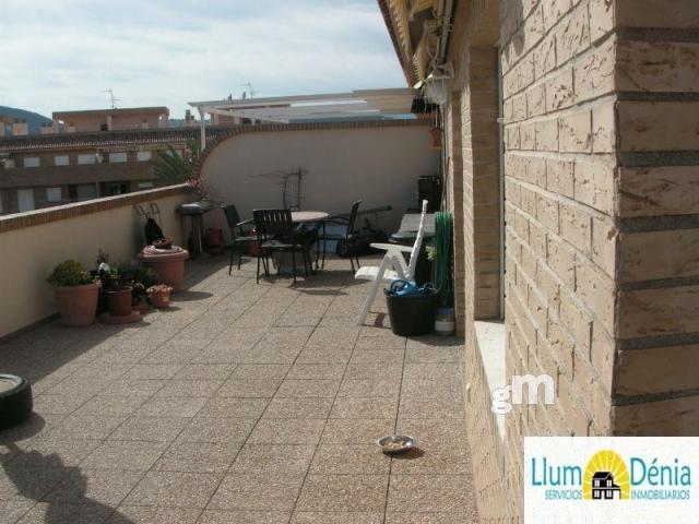 For sale of penthouse in Denia