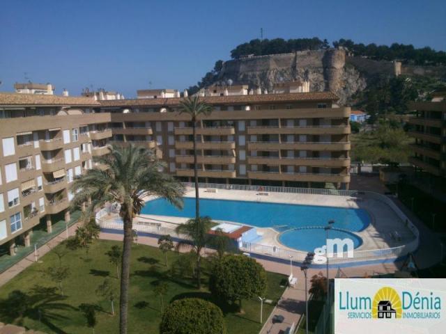 For sale of penthouse in Denia